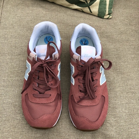 COPY - New Balance sneakers - Picture 2 of 4